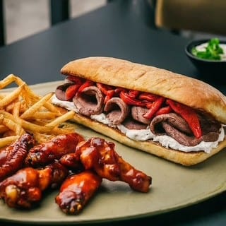 Sub & 5 Pieces Wings Combo
